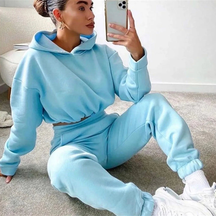 Cozy Sports Outfit - Hoodie & Sweatpants Pastel Kitten