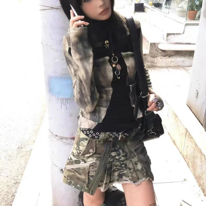 Vintage Cross Slim Sweater Pastel Kitten