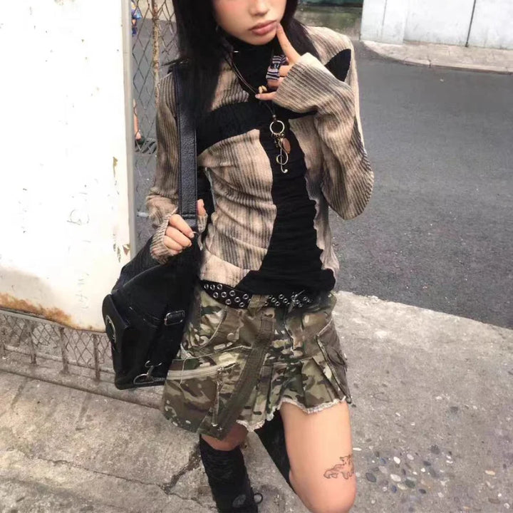 Vintage Cross Slim Sweater Pastel Kitten