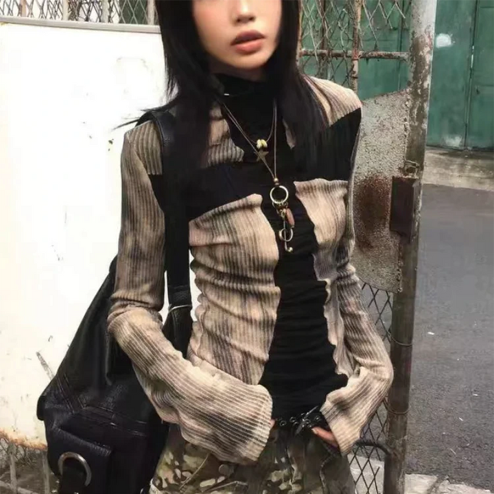 Vintage Cross Slim Sweater Pastel Kitten