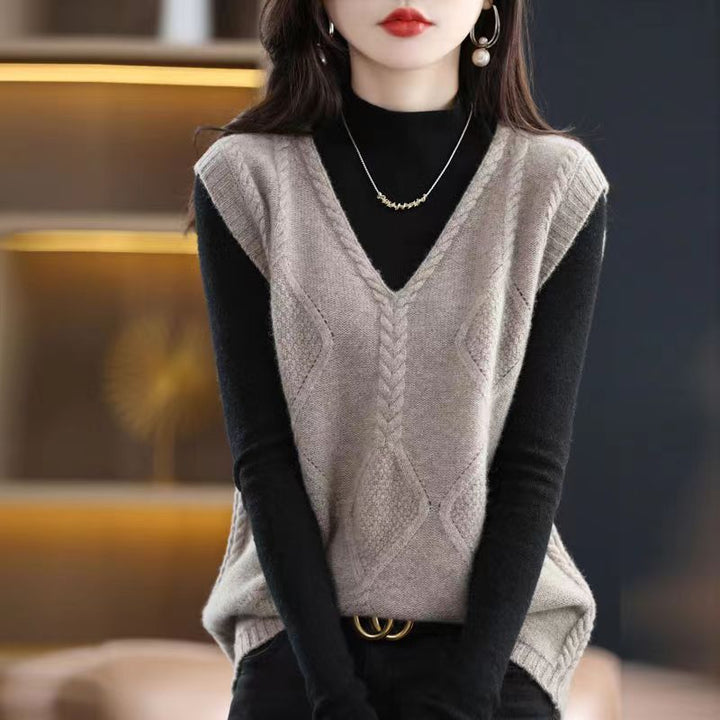 Loose V-neck Sweater Vest Pastel Kitten